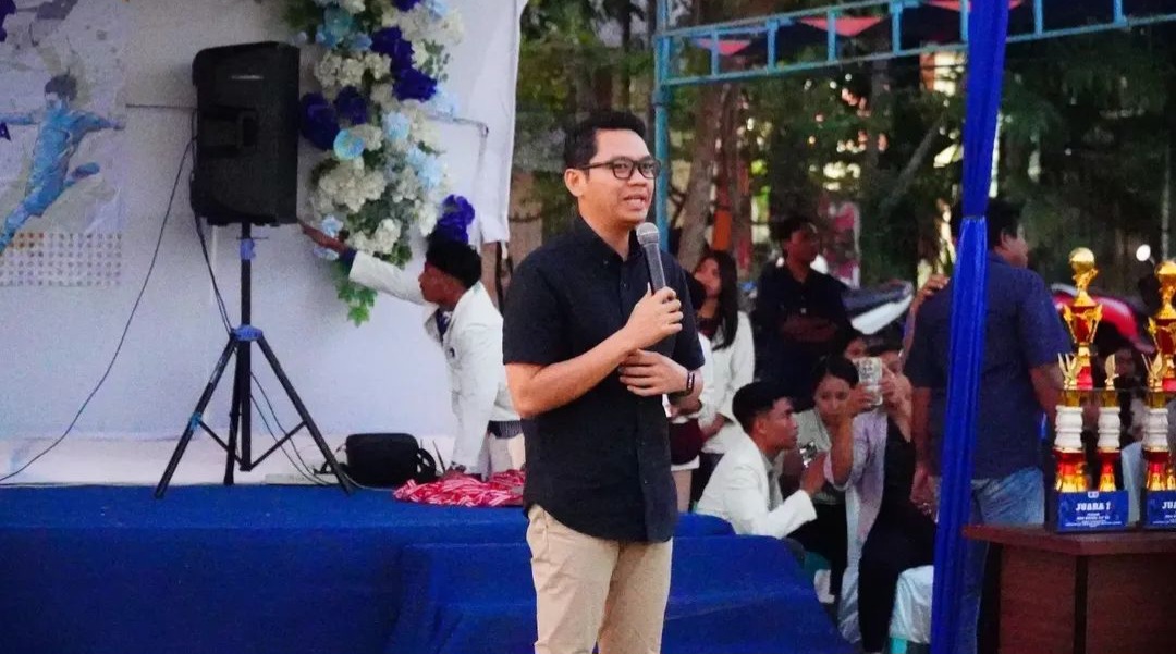 Wakil Bupati Dorong Peningkatan Kualitas Turnamen Sepak Bola di Sumba Timur